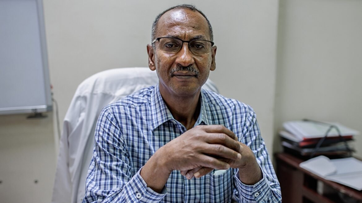 Doctor in Sudan wins $1 million prize for his extraordinary courage: 'It is my duty'