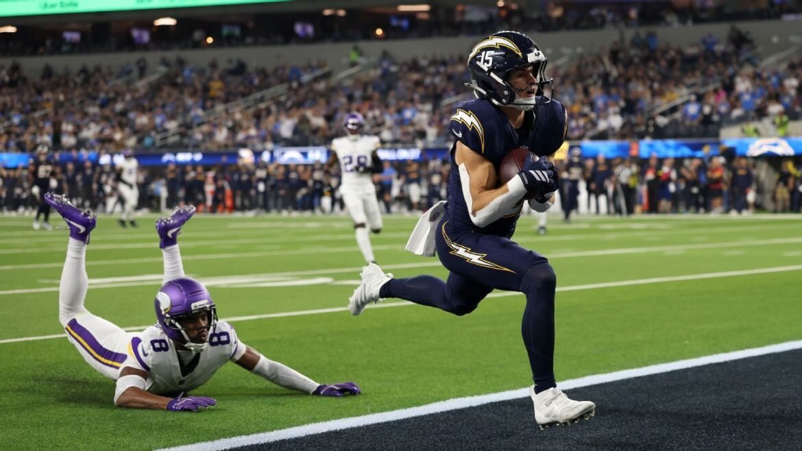 Fantasy playbook: NFL Week 10 Shadow Reports, lineup locks and projected scores