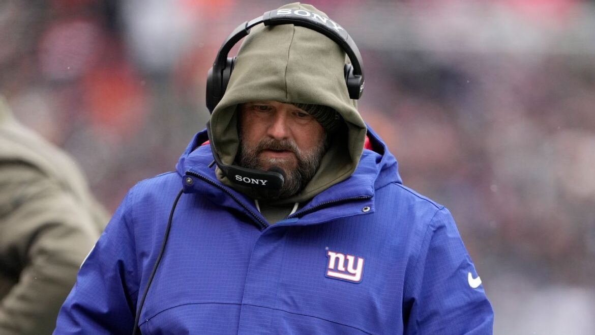 Giants fire coach Brian Daboll, name Mike Kafka interim