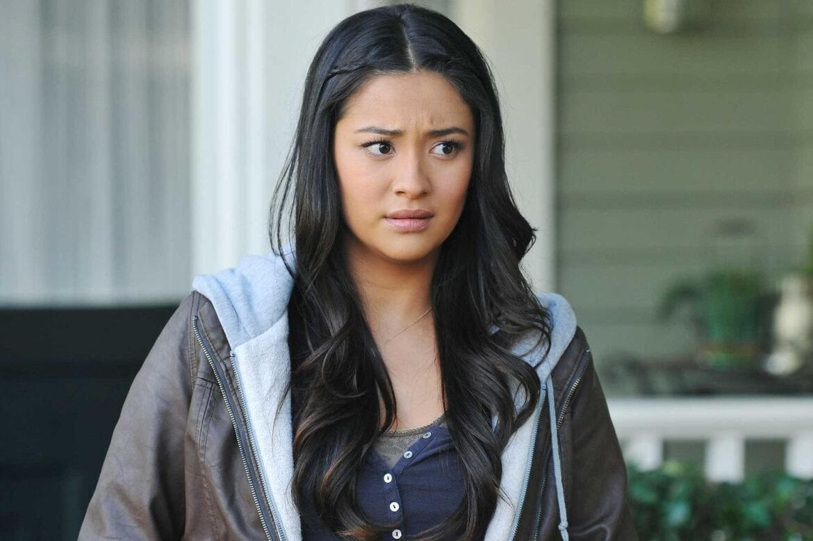 'Pretty Little Liars' star Shay Mitchell blasted for kids skincare line