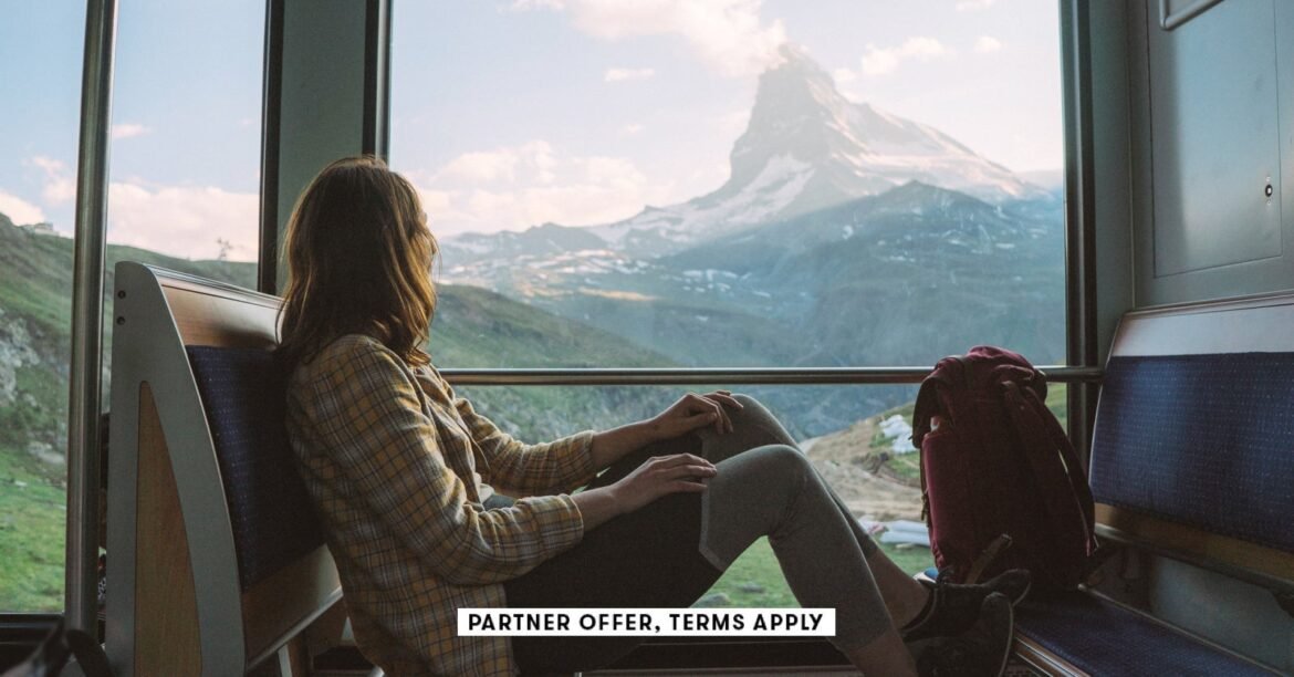 Select Sapphire cardholders receive Hyatt Explorist status