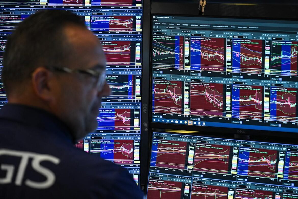 UBS sees S&P 500 hitting 7,500 by year-end 2026, fueled by AI and strong corporate profits