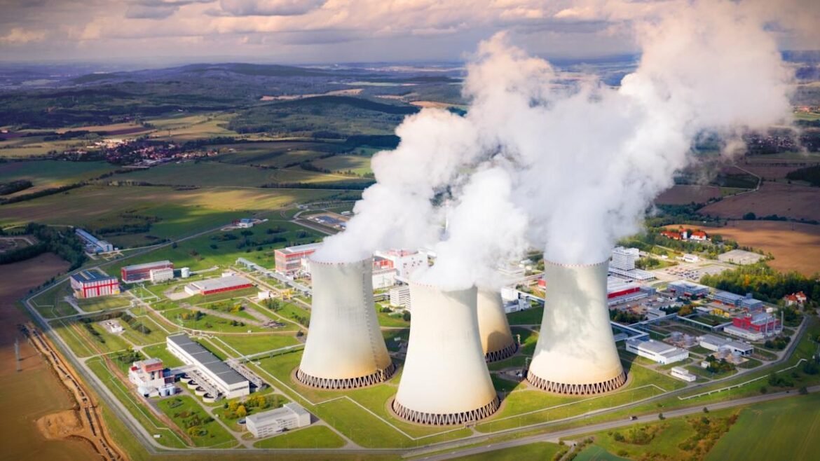 Vistra Misses Revenue by 19% but Doubles Down with $1 Billion Buyback