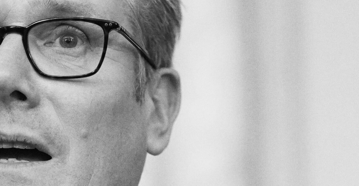 Britain Should Have Read the Tweets First