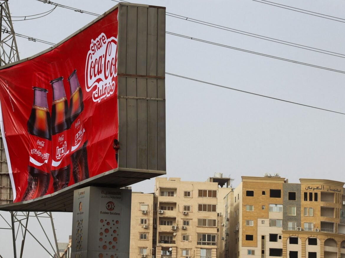 Egypt’s economy stabilises, but poverty challenges persist | Business and Economy News