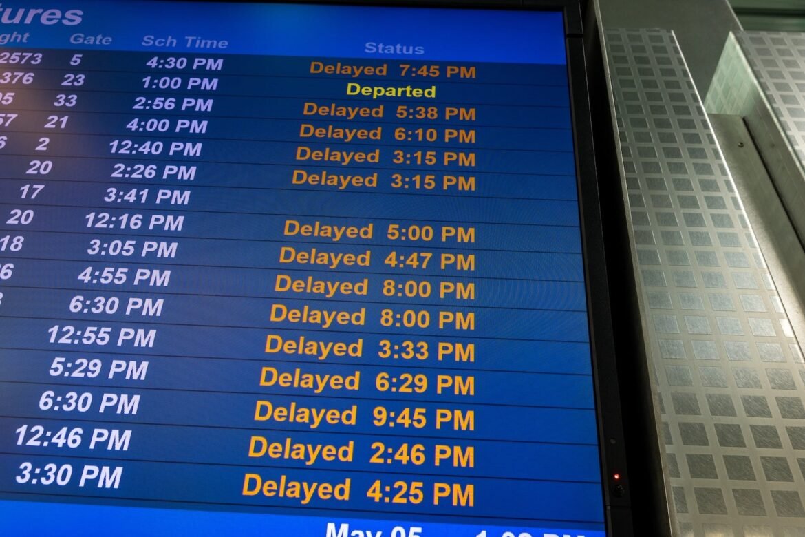 How to see why a flight was delayed with ExpertFlyer