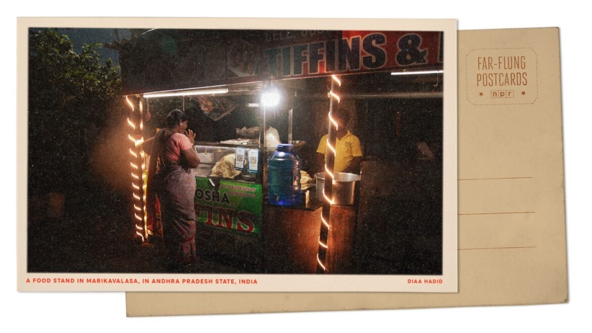 Indian food stand offers late meal for working women : NPR