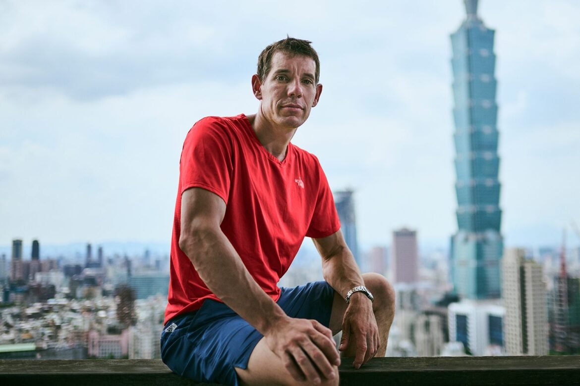 Alex Honnold's 'Life Is on the Line' When He Tries to Climb Taipei 101 on Netflix