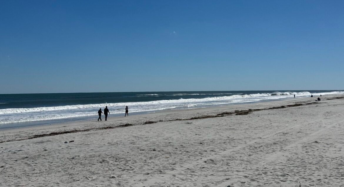 Babies out, older children in, under revamp of Florida swim voucher program • Florida Phoenix