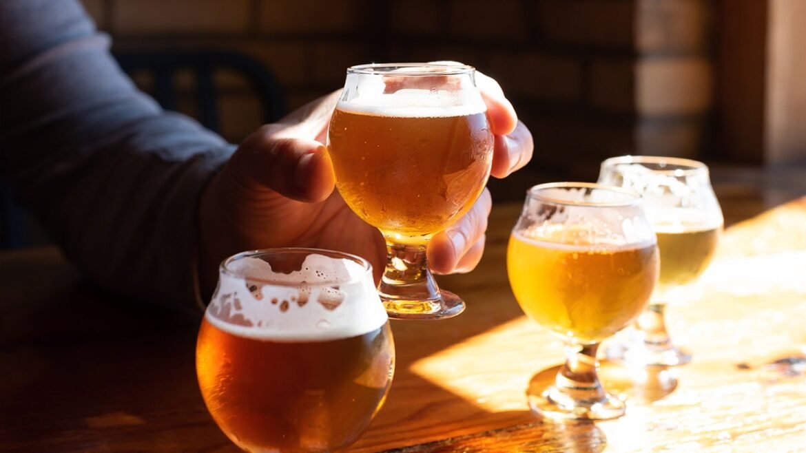 Best non-alcoholic beers that experts and bartenders recommend for 2026