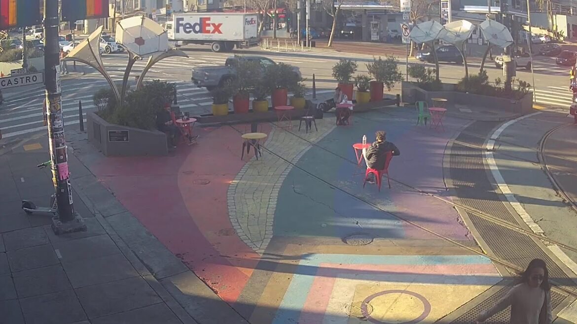 Castro Street Cam 4 Live Stream