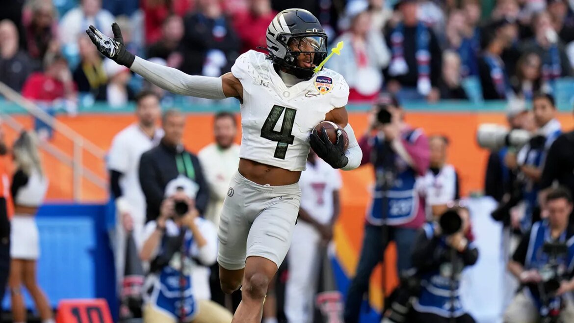 College Football: Oregon shuts out Texas Tech to win the Orange Bowl