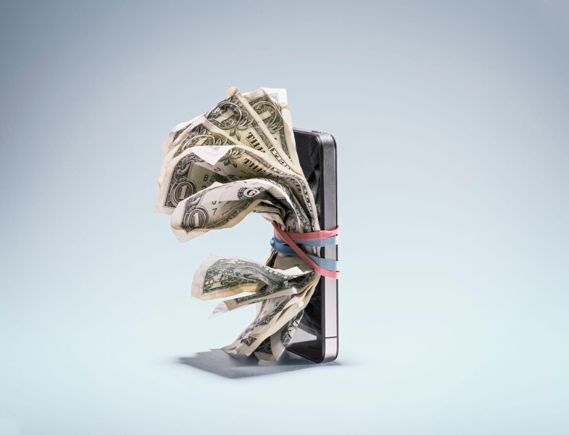 Do You Really Need All Those Phone Plan Perks? How to Find a Simpler, Cheaper Option