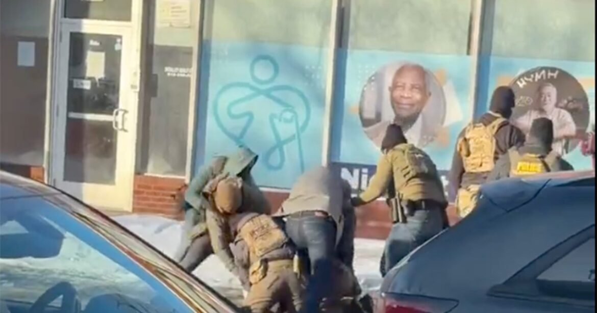 Federal Agents Shot and Killed a Man in Minneapolis This Morning – Mother Jones