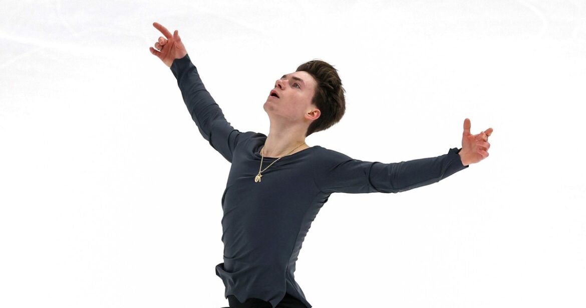 Figure skater Maxim Naumov makes U.S. Olympic team a year after parents were killed in plane crash