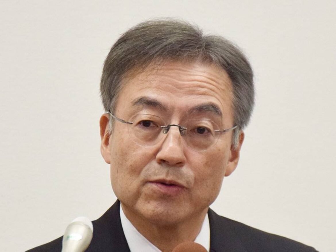 Former Fukui governor’s actions could be seen as sexual assault, lawyers say