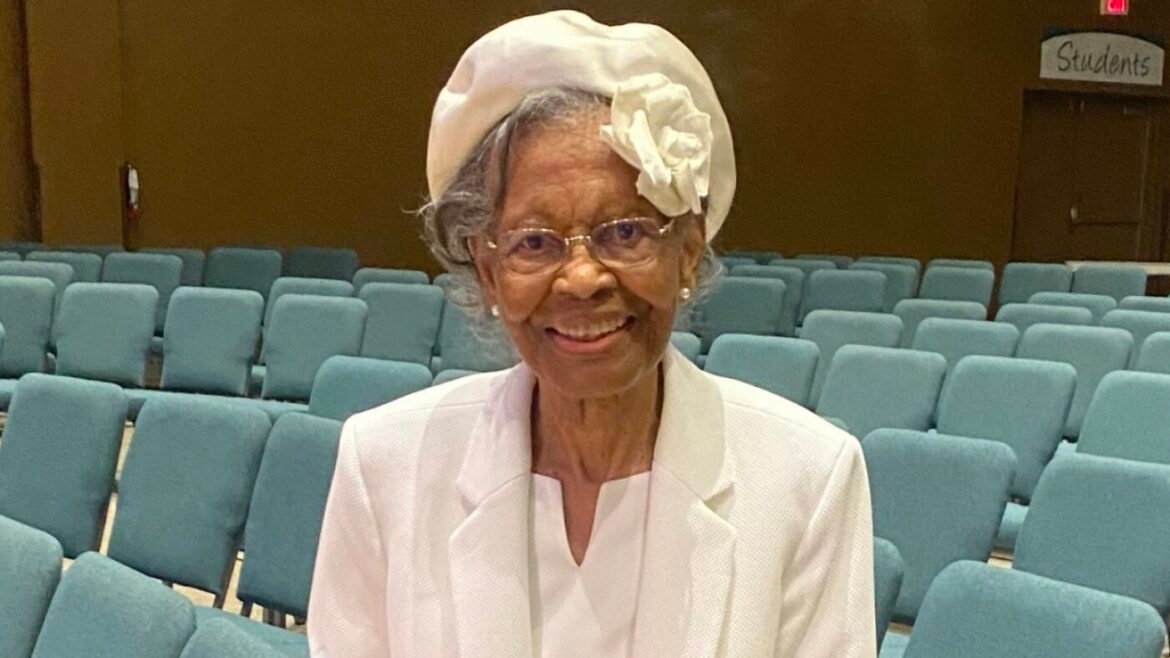 Gladys West, GPS pioneer and mathematician, dies at 95 : NPR
