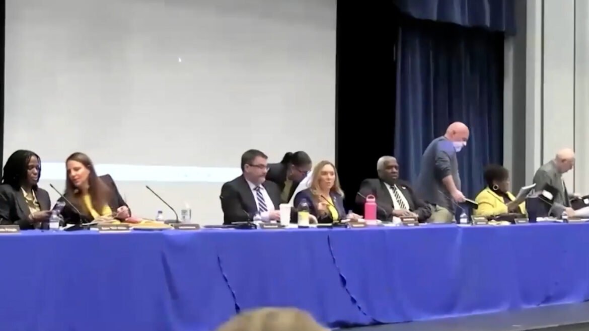 Hackensack school district threatens layoffs amid $17M budget deficit | Video