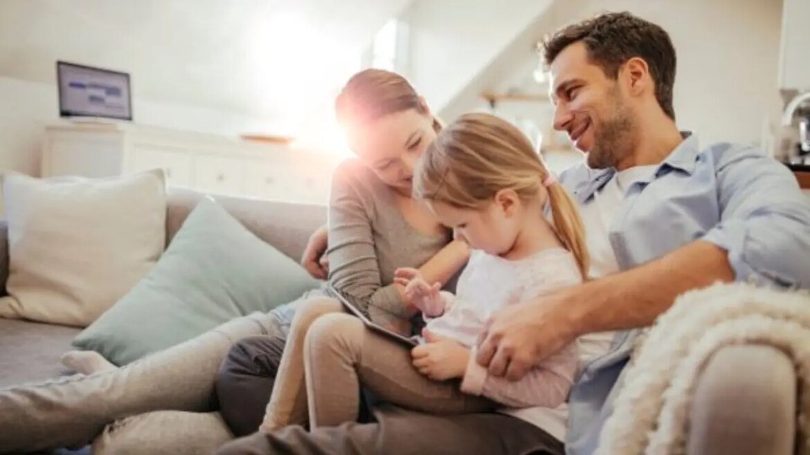 Heritage Foundation warns family crisis, proposes $2,500 accounts