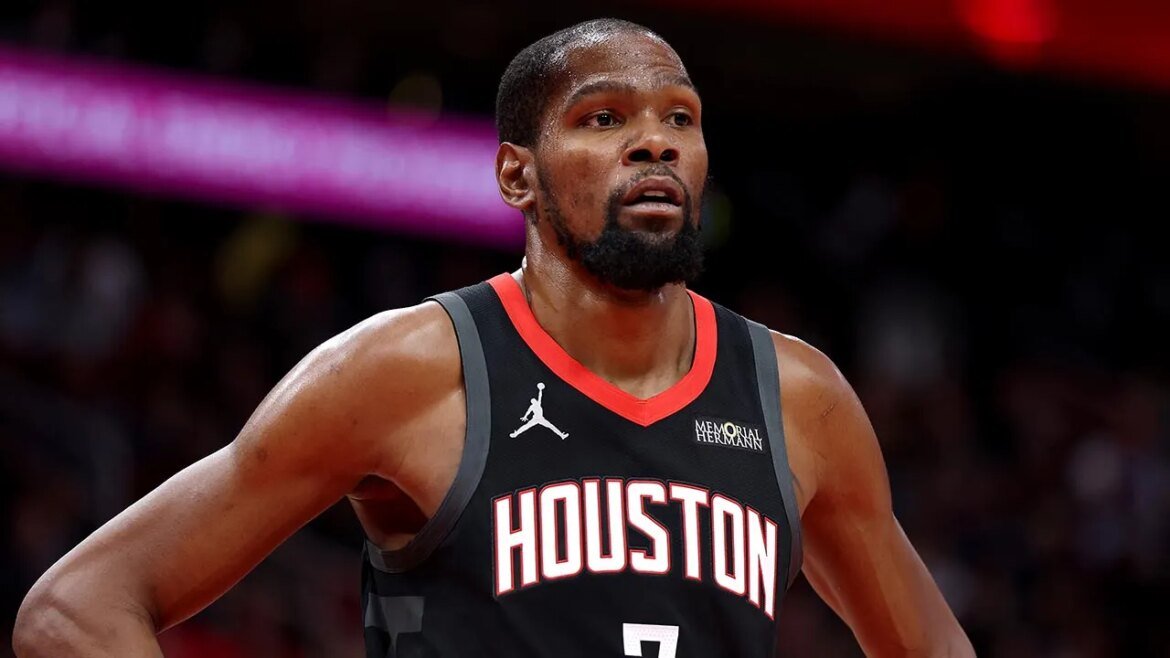 Kevin Durant rips heckling fan in viral moment during Rockets' win