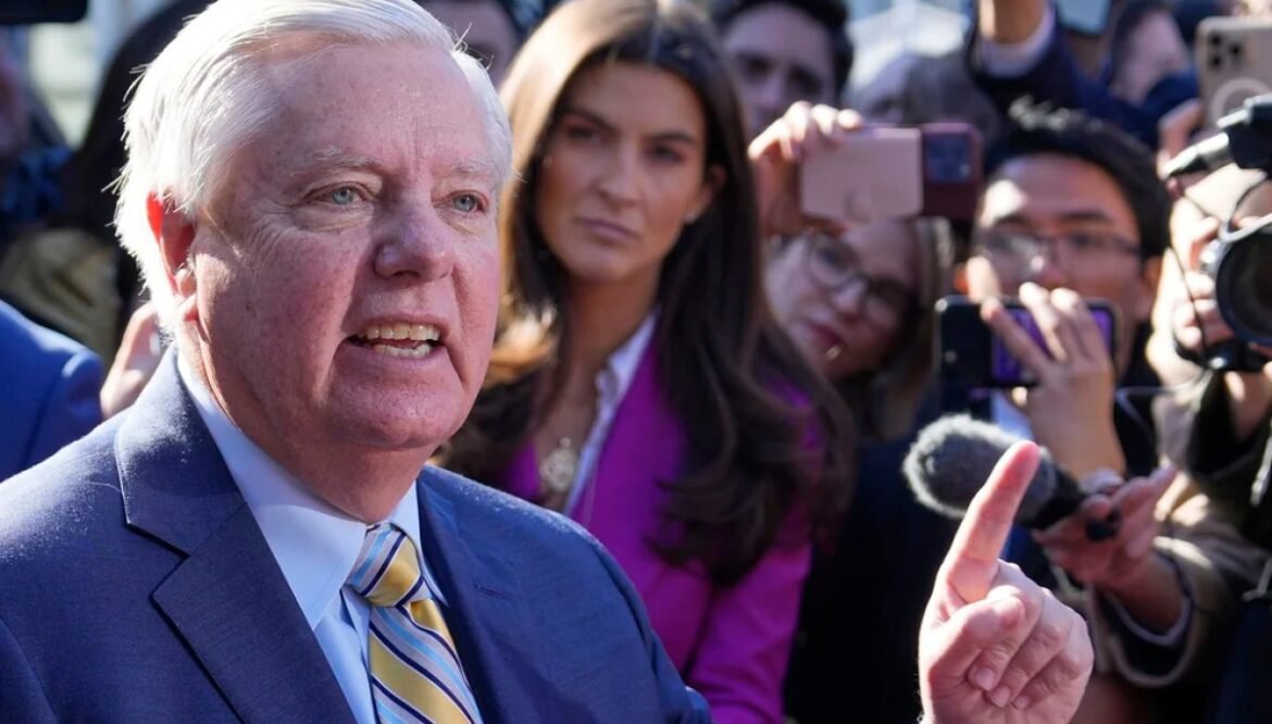 Lindsey Graham delays shutdown vote over $500,000 'Arctic Frost' benefit