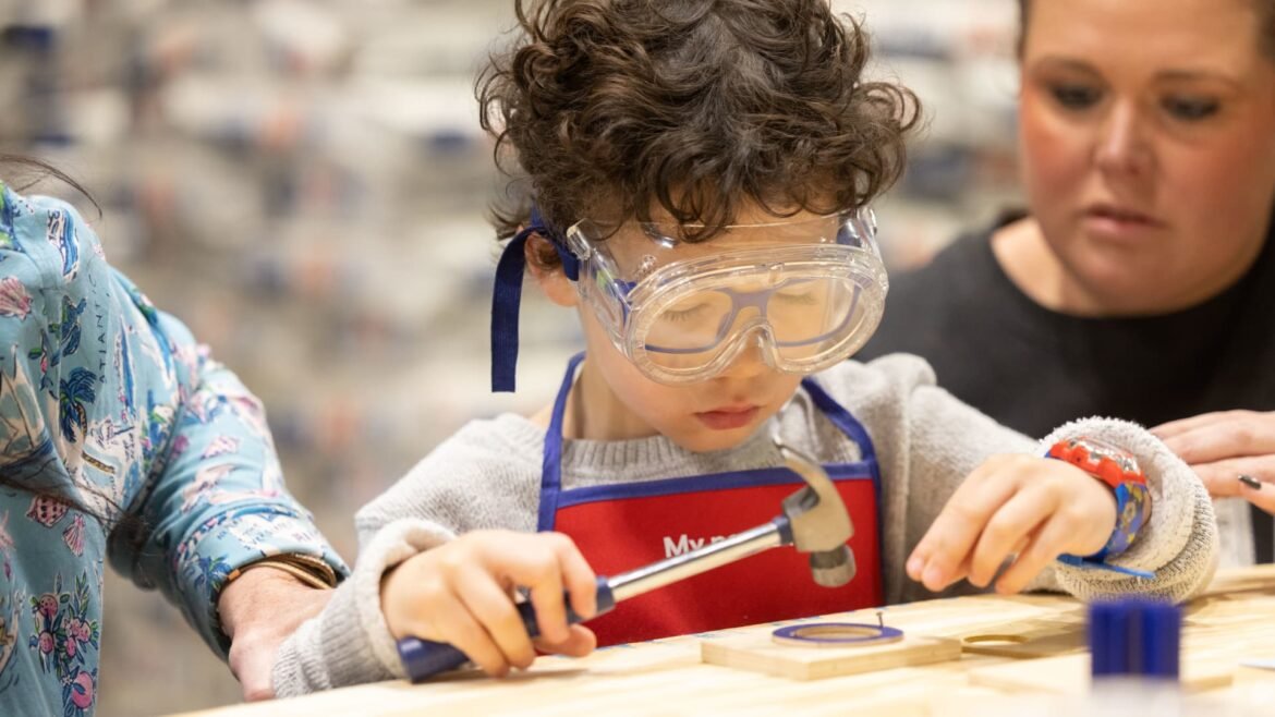 Lowe's offers kid's events, loyalty program as Americans buy homes later