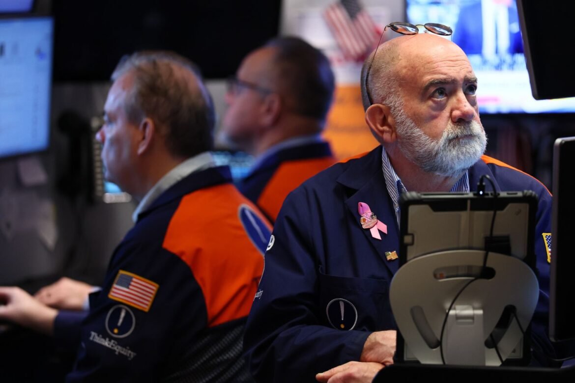 Major Indexes Give Up Early Gains as AI Stock Rally Cools