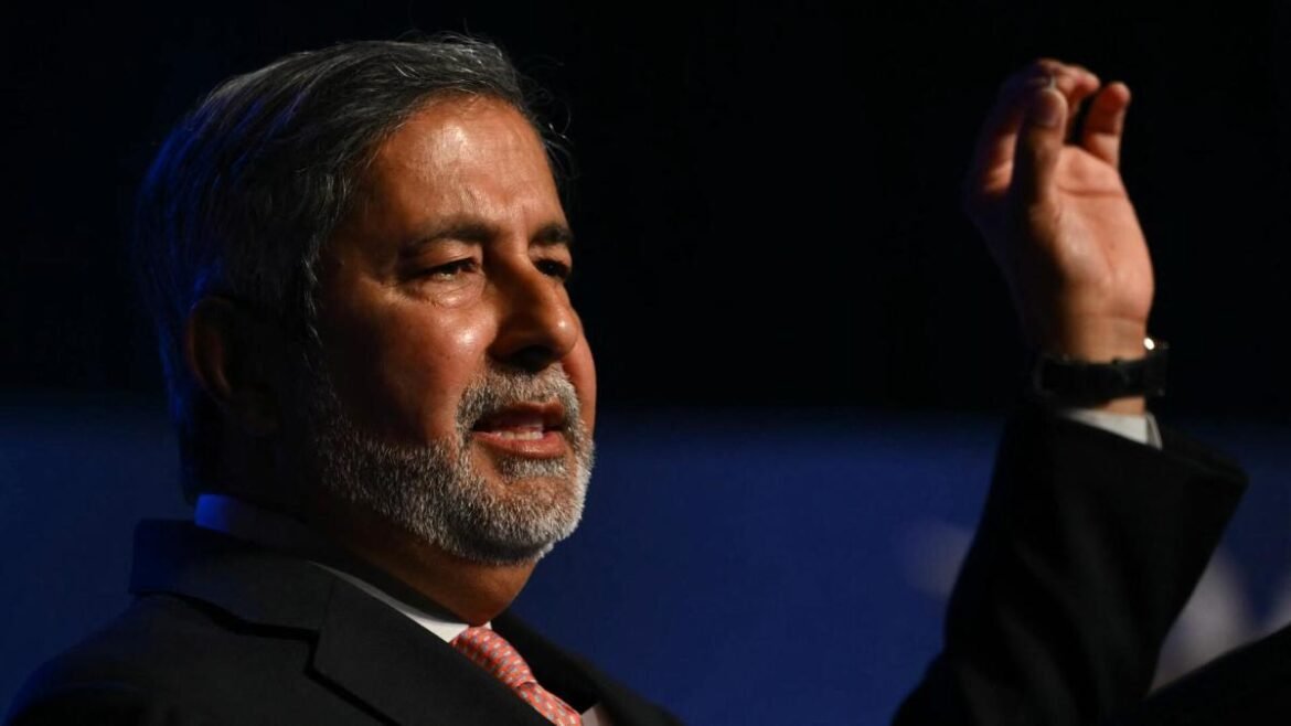 Micron makes massive move as supercycle ramps