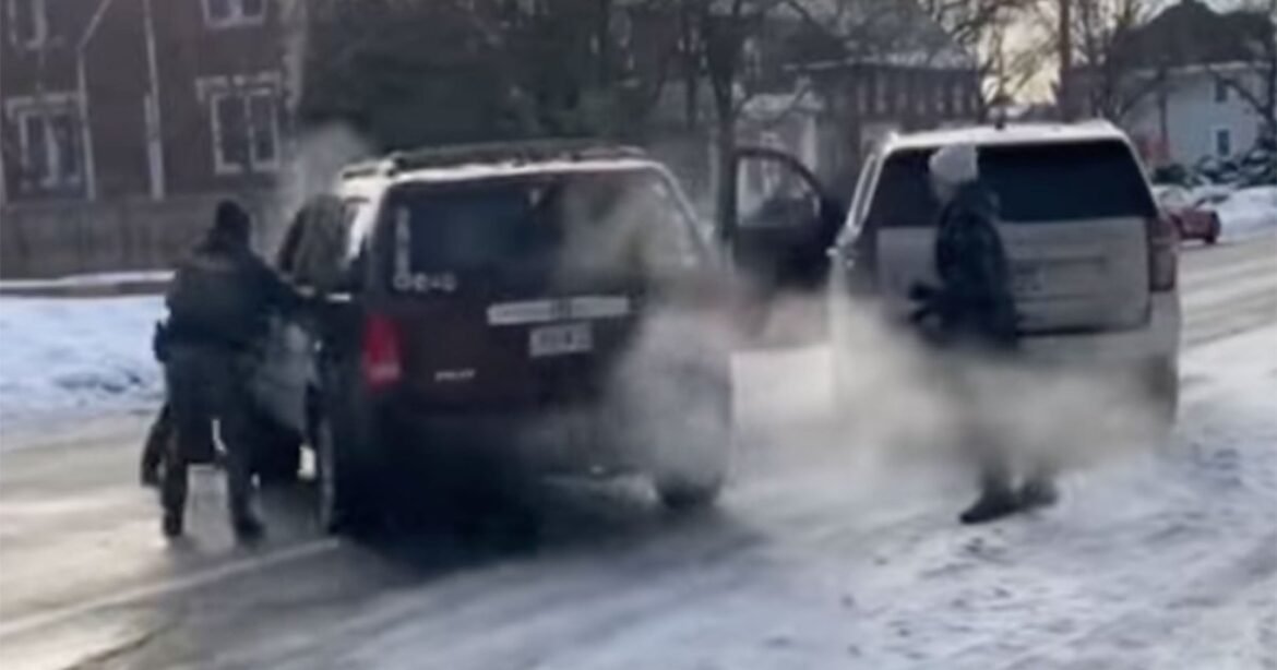 Misconduct Expert Says State Has the Right to Charge ICE Officer Who Killed Renee Good – Mother Jones