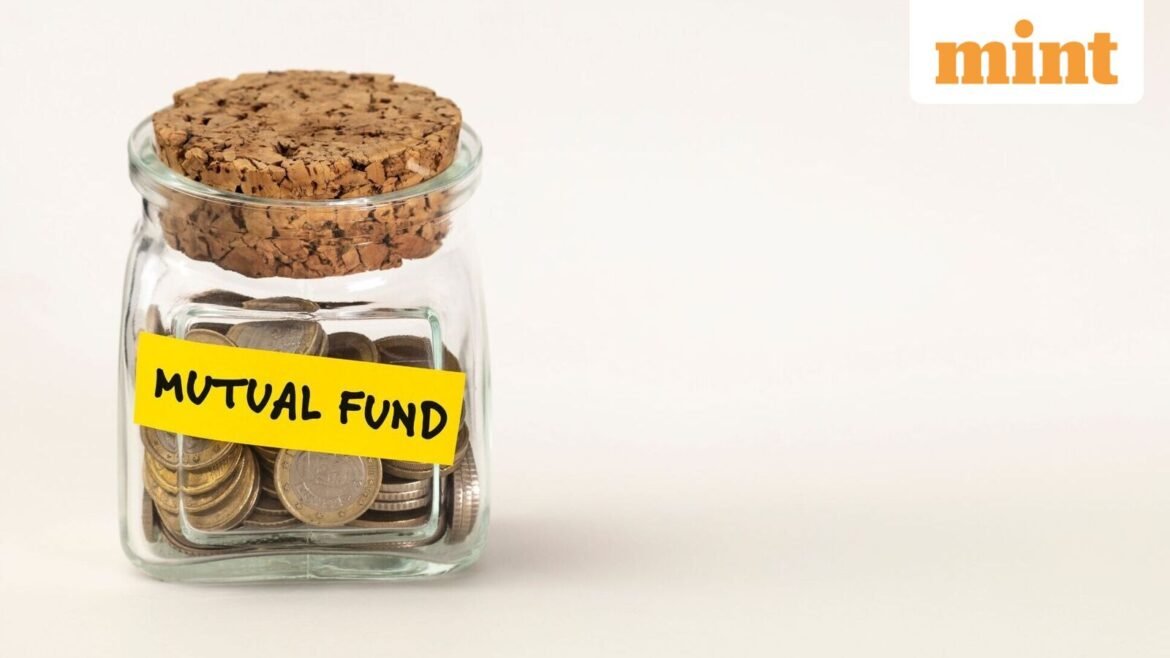 There are three new fund offers by Groww, Motilal Oswal and Zerodha Mutual Fund