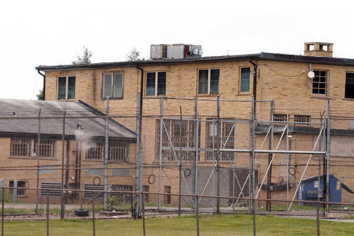 NJ lawmakers pass bill to expand protections for women in prison • New Jersey Monitor