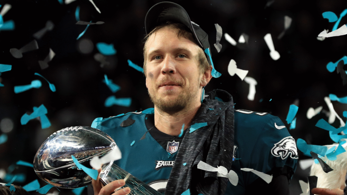 Nick Foles trolls Patriots, consoles Broncos: 'They struggle against backup QBs'