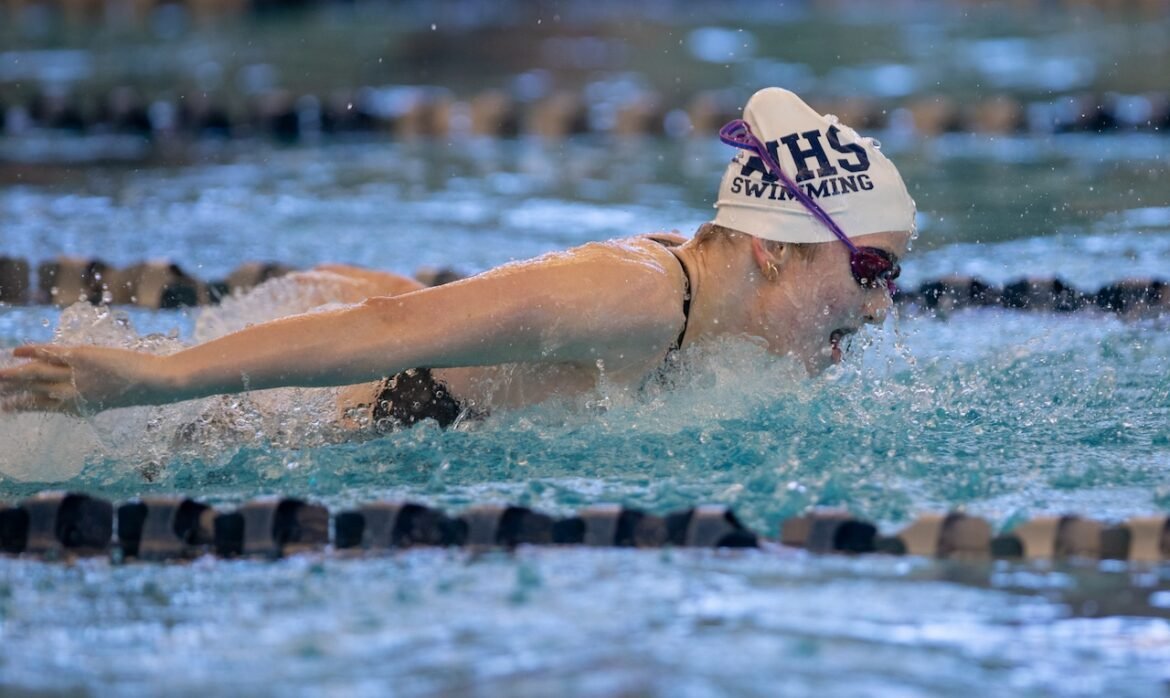 No. 7 Westfield extends unbeaten streak against Union County foes, defeats No. 14 Summit