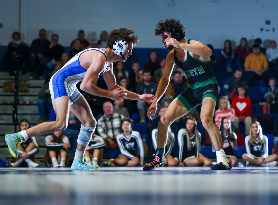 North Hunterdon wrestling lands decisive 1-2 punch early, routs Warren Hills