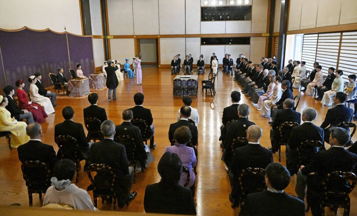 Prince Hisahito makes debut at imperial New Year's poetry ceremony