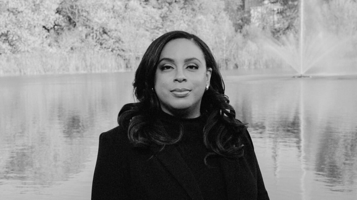 The Congresswoman Criminalized for Visiting ICE Detainees