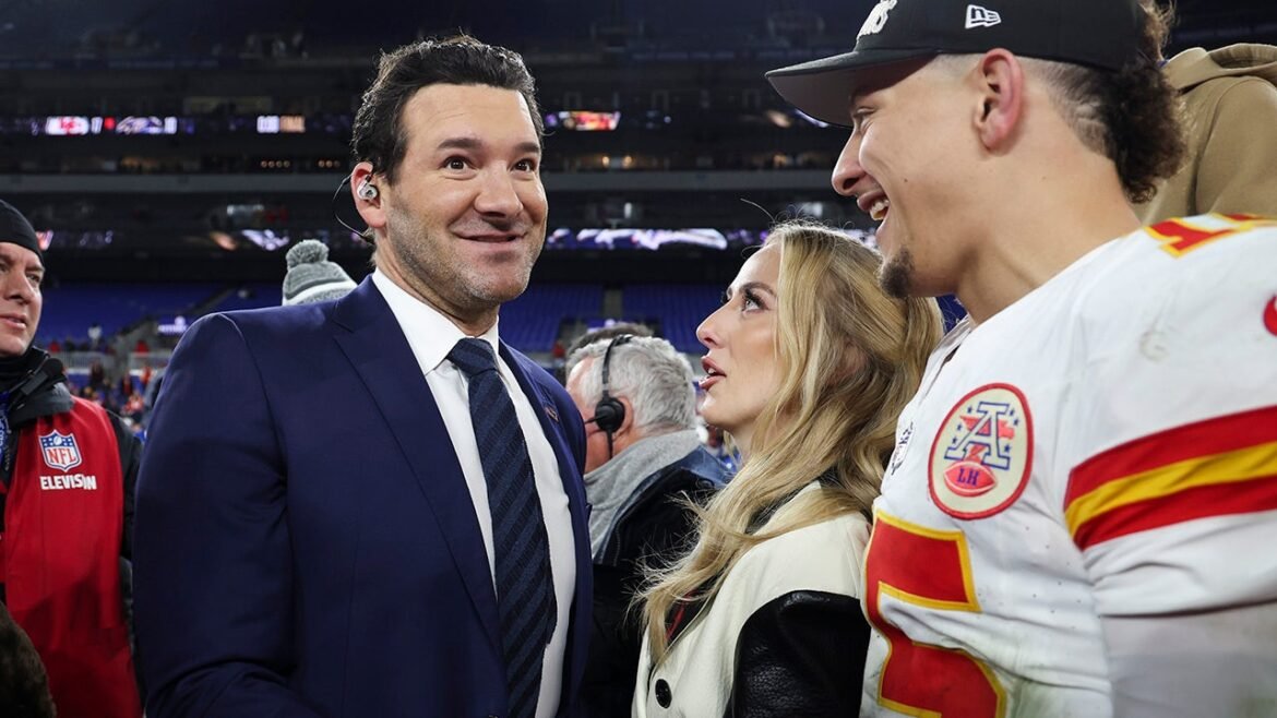 Tony Romo takes heat for NFL playoff game commentary