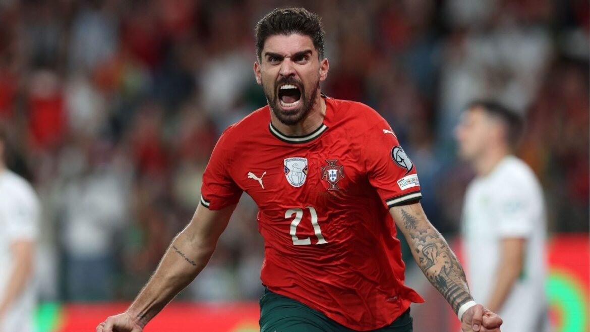 Transfer rumors, news: Man United eye Rúben Neves as Carrick's first signing
