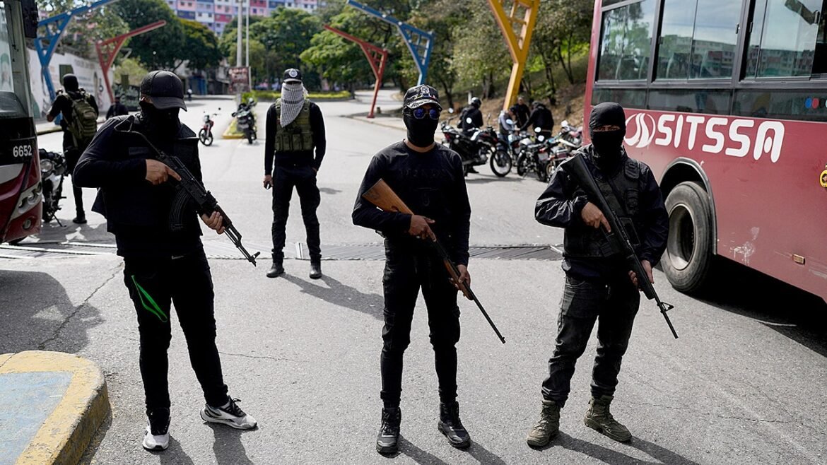 US issues security alert for Americans in Venezuela to leave country