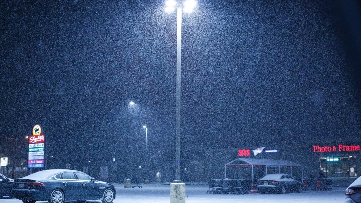 Weather influencers flood social media ahead of winter storm : NPR