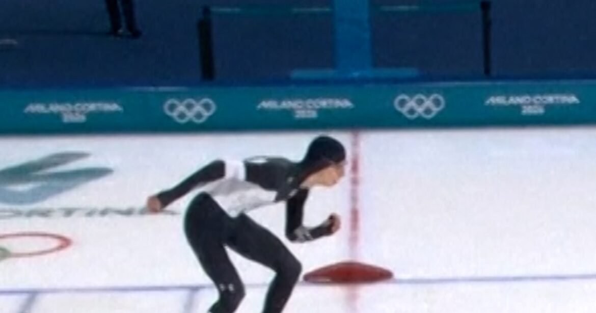19-year-old speedskater takes gold in 10,000 meters