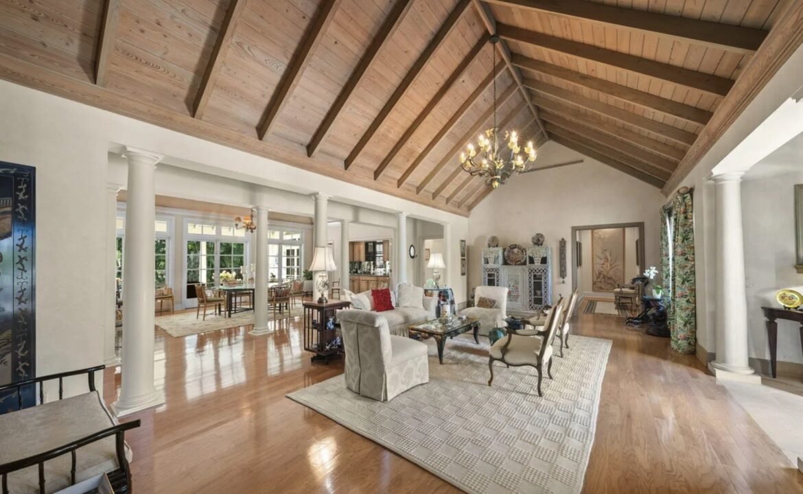 Yellow house in Palm Beach selling for $14 million