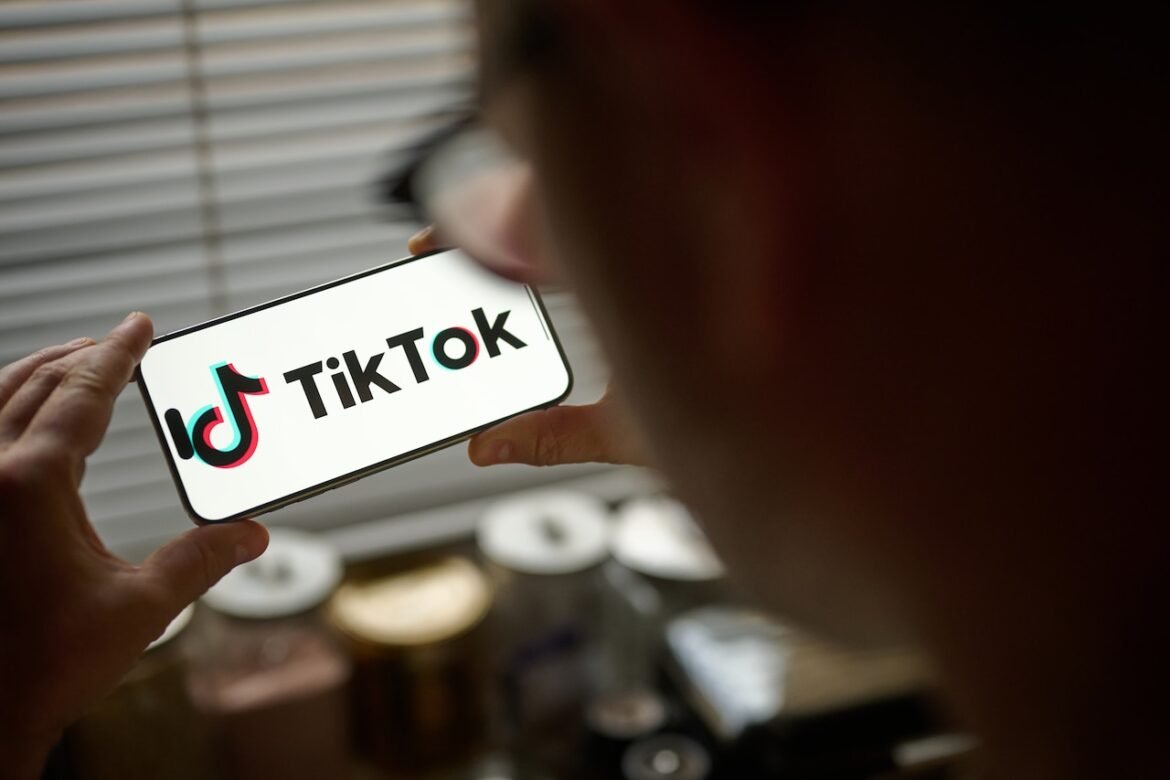 Father of Grammy-nominated TikTok star arrested for exposing himself
