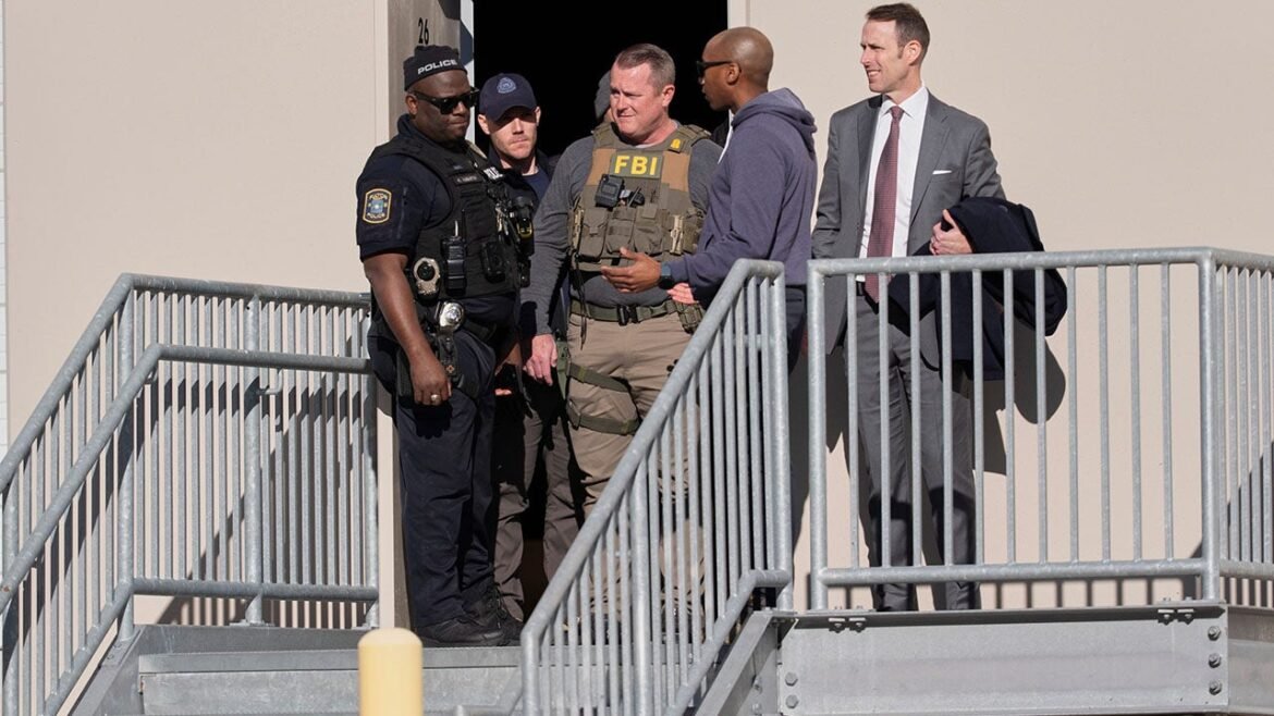 Federal judge orders unsealing of Fulton County...