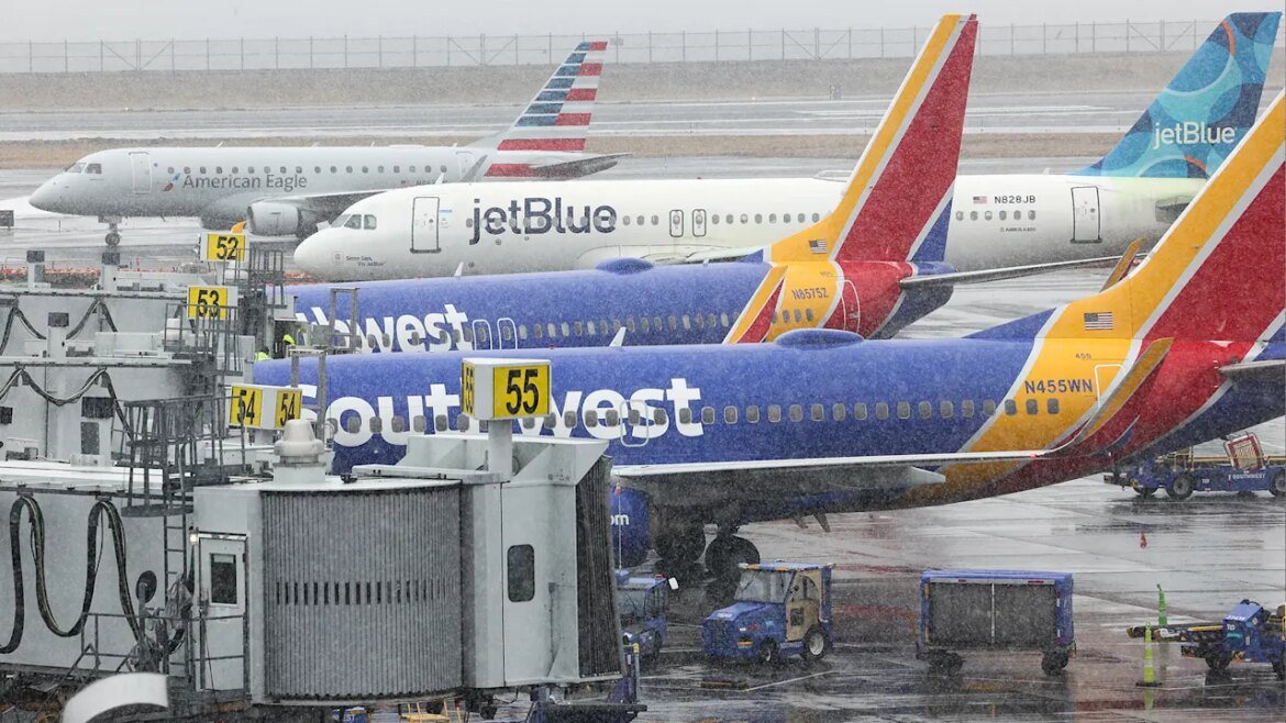 Flight cancellations update: American, Delta, and United Airlines issue airport alerts as blizzard batters Northeast