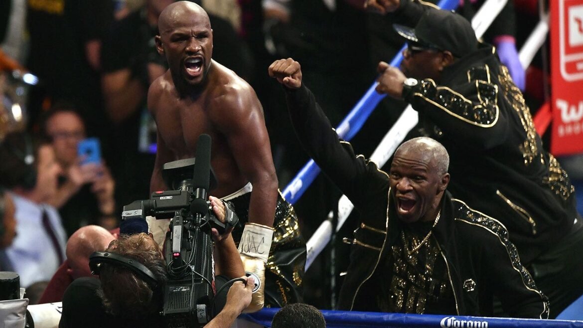 Floyd Mayweather announces boxing comeback after retiring 9 years ago