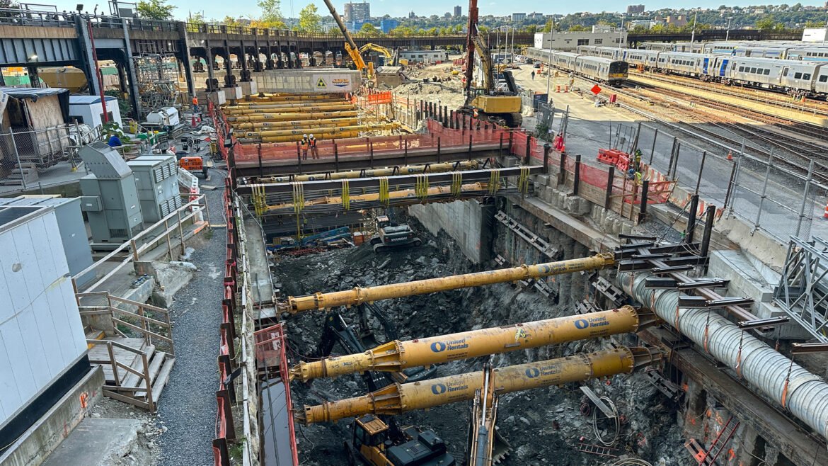 Gateway tunnel crews returning next week, project overseer says