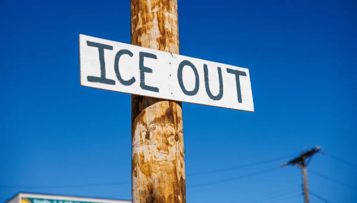 Judge limits warrantless ICE arrests in Oregon to cases with risk of escape