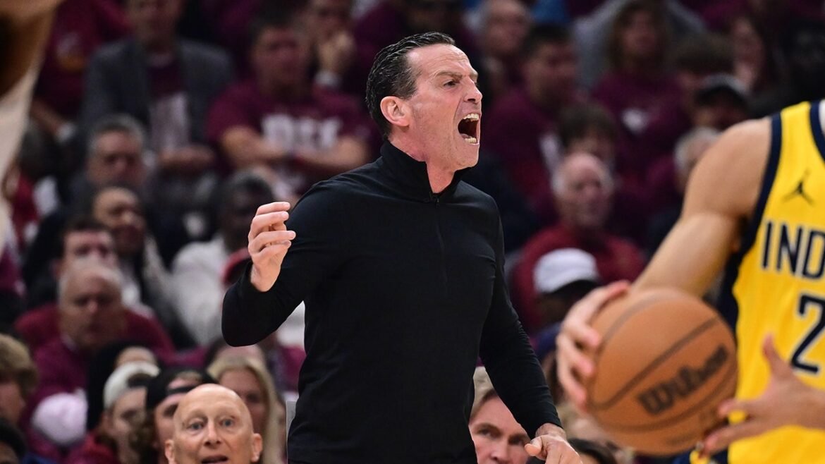 Kenny Atkinson fined $50,000 for contact with NBA official