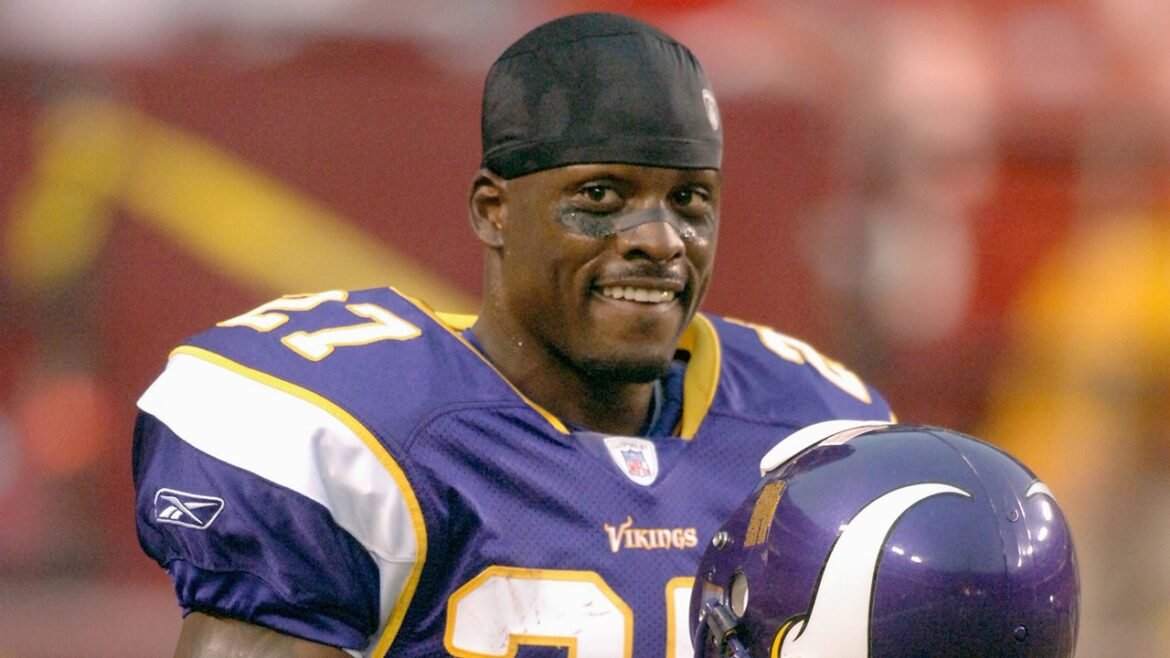 NFL news: Ex-Vikings player Ronyell Whitaker dead at 46